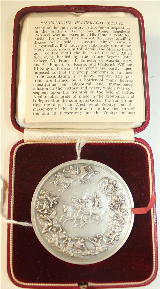 John Pinches Pistruccis Waterloo Medal 1966 restrike, sterling silver, no. 107/5000, cased with certificate
